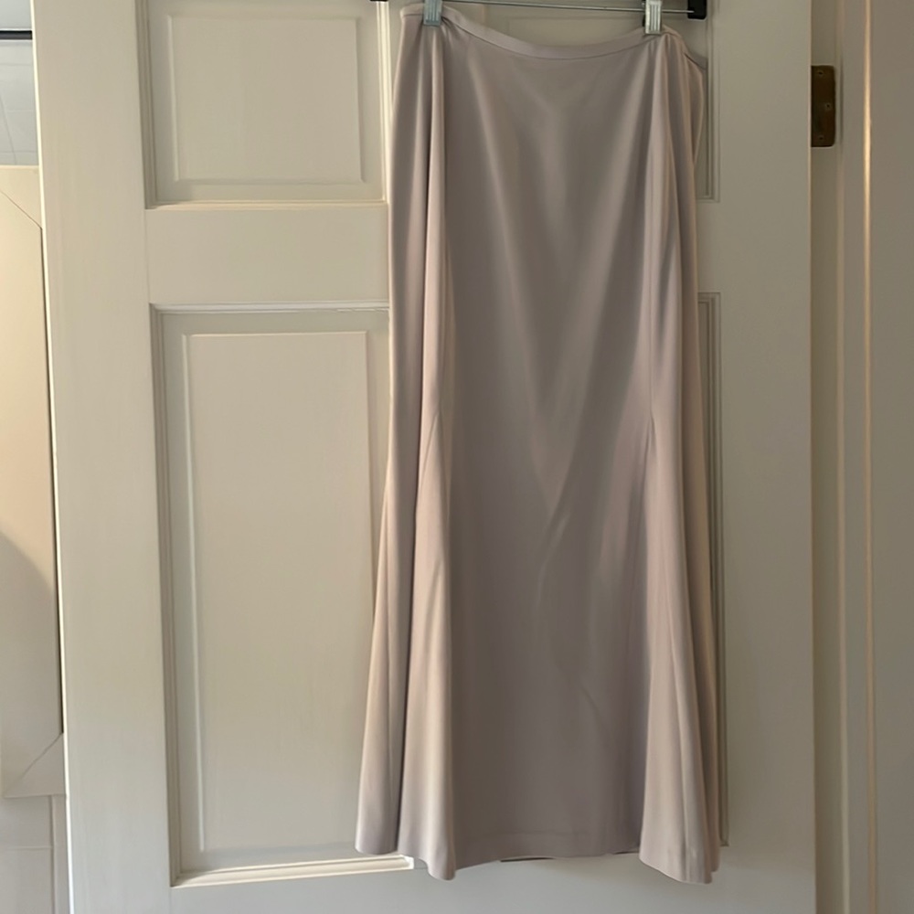 Silk Doncaster long flared skirt in putty
